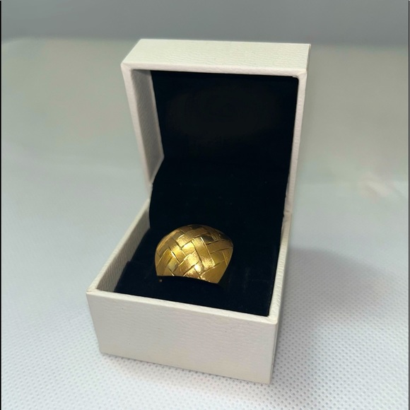 H. Stern pure gold 18k ring, collection H. Stern 2015, made in Brazil. - Picture 1 of 8